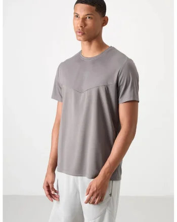 Tricou  barbati, gri ardezie, din poliester, cu guler rotund, detalii paneled