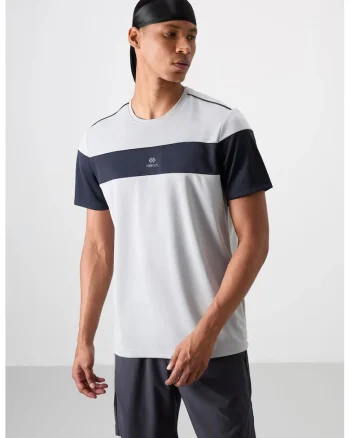 Tricou  barbati, 100% poliester, cu guler rotund