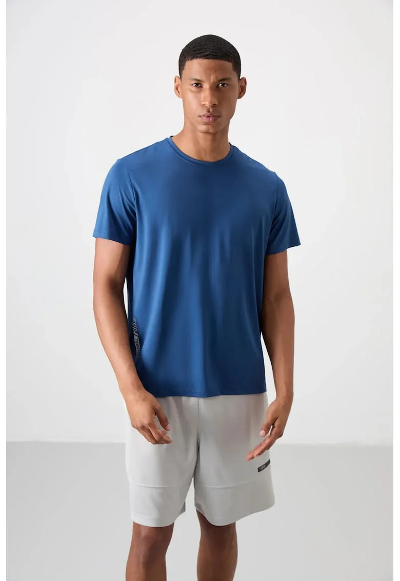 Tricou  barbati, croiala regular fit, elastic, albastru marocan, poliester-elastan