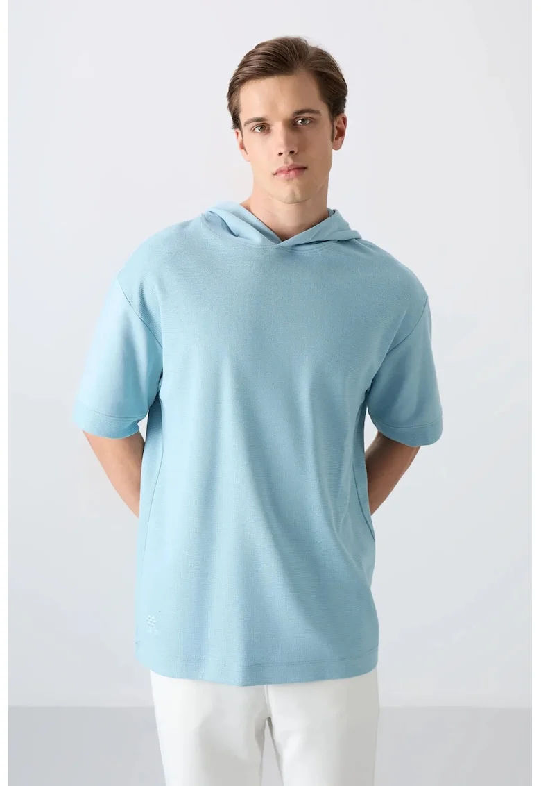 Tricou barbati,  supradimensionat, cu gluga, Albastru deschis, bumbac si poliester