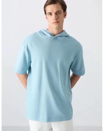 Tricou barbati,  supradimensionat, cu gluga, Albastru deschis, bumbac si poliester
