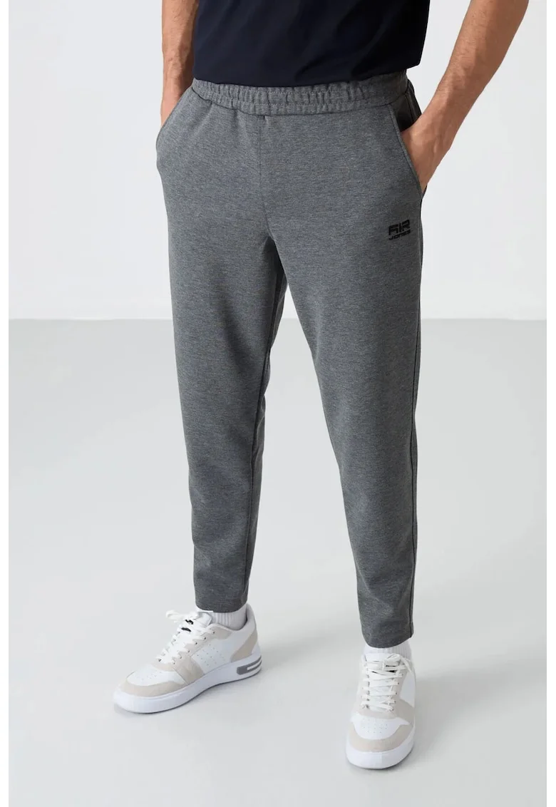 Pantaloni de trening, Barbati, Pantaloni de trening TOMMY pentru barbati din croiala regular, Gri carbune,