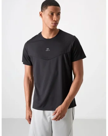 Tricou barbati,  negru, din poliester, cu guler rotund, cu panouri