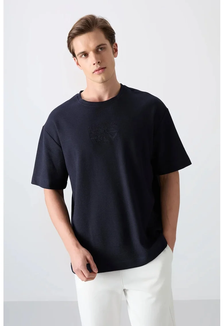 Tricou barbati,  oversized, broderie, albastru marin, amestec de bumbac si poliester