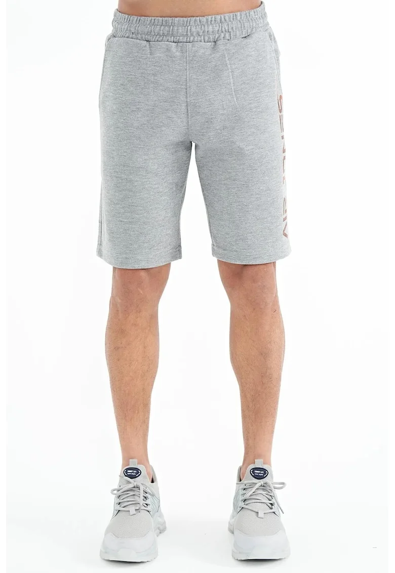Pantaloni scurti, Barbati, Pantaloni scurti de trening din fleece imprimati TOMMY pentru barbati, Gri deschis,