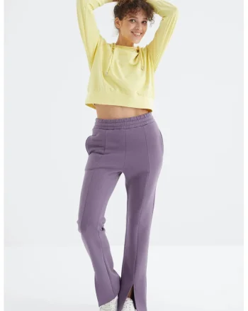 Pantaloni dama,  croiala dreapta relaxata, mov liliachiu, 70% bumbac, 30% poliester
