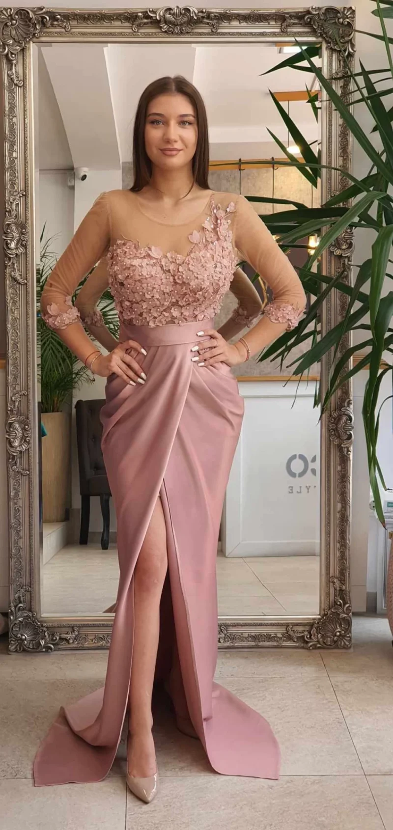 Rochie eleganta din tafta cu broderie florala 3D
