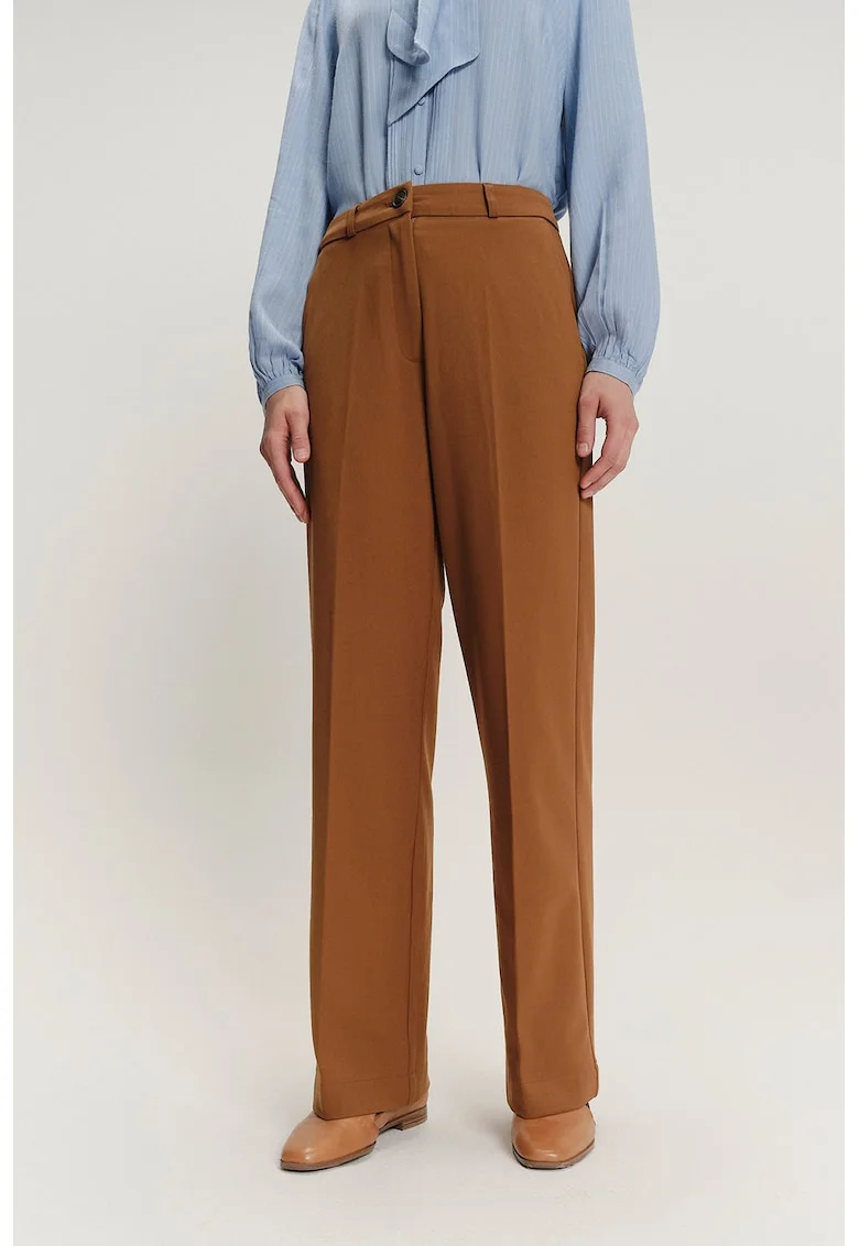 Pantaloni din amestec de modal cu croiala ampla si buzunare, Maro scortisoara
