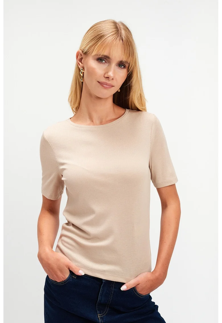 Tricou cu decolteu rotund, Bej deschis