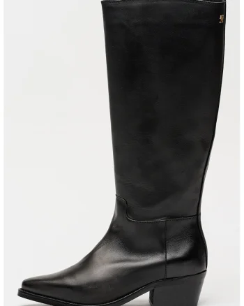 Cizme lungi de piele, Negru