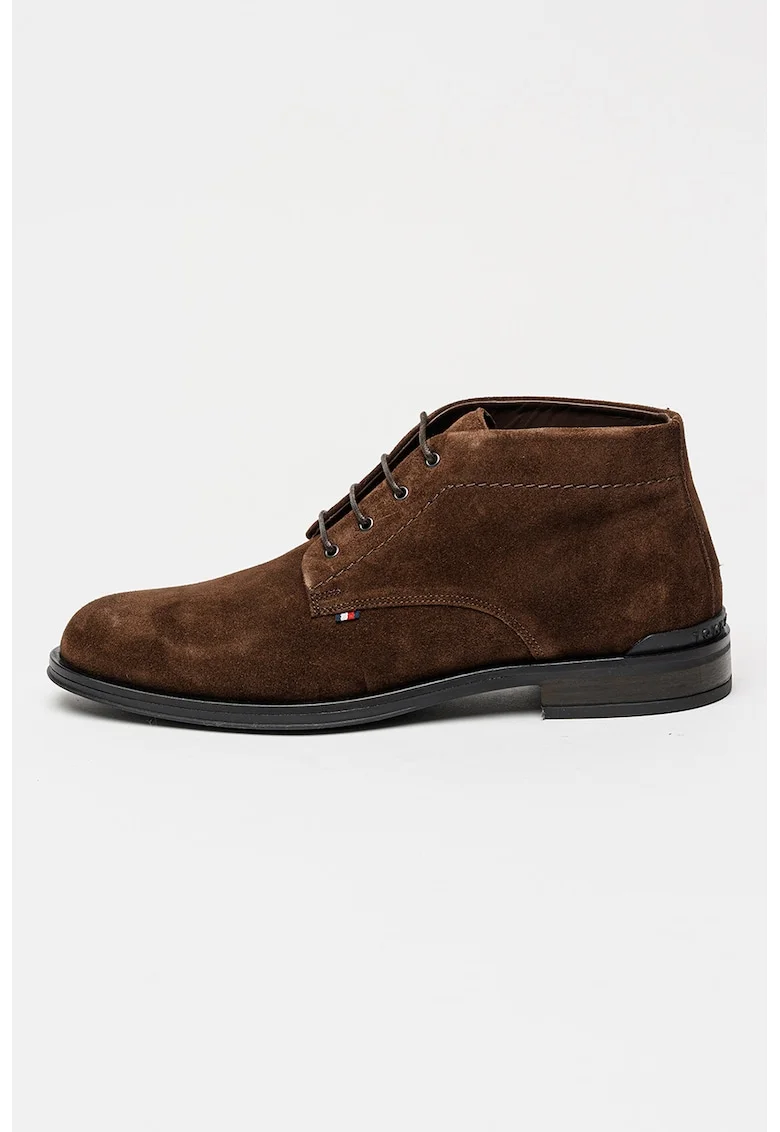 Ghete chukka de piele intoarsa, Maro