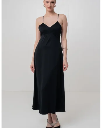 Rochie midi cu croiala dreapta si bretele inguste, Negru