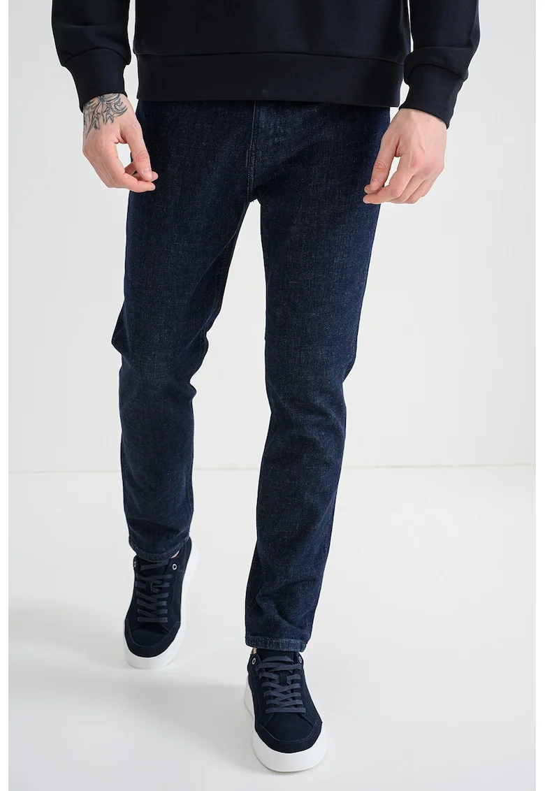 Blugi conici, Albastru indigo