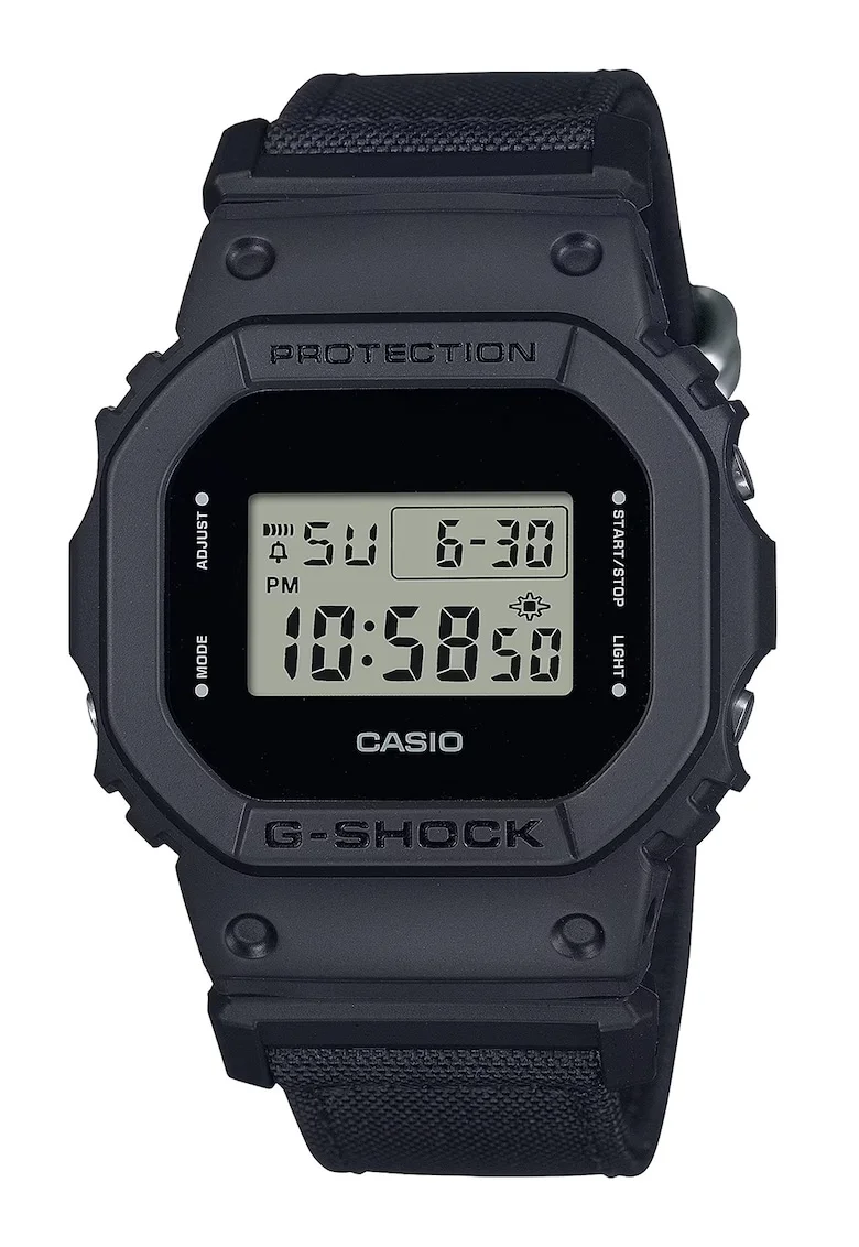 Ceas digital cu o curea din material textil G-Shock, Negru