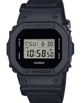 Ceas digital cu o curea din material textil G-Shock, Negru