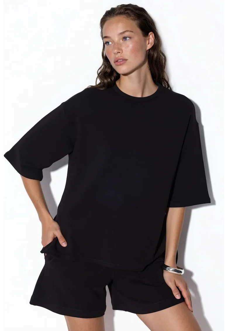 Tricou  negru, bumbac-modal-elastan, maneci scurte, croiala lejera