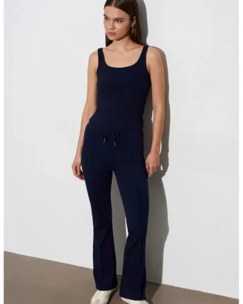 Pantaloni dama,  evazati, talie medie, albastru marin, jerseu