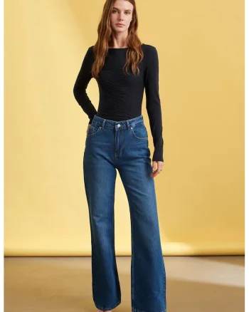 Blugi dama,  talie inalta, picior larg, denim albastru mediu, bumbac si Tencel