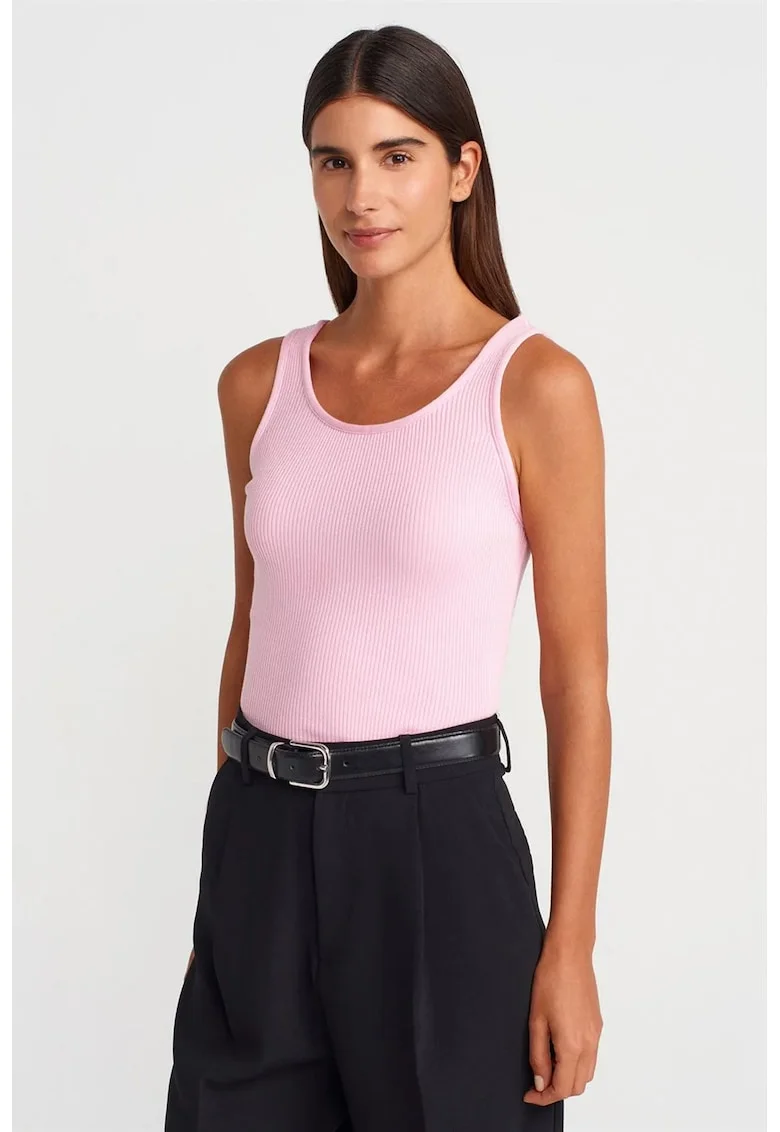 Bluza dama,  tricotata fara maneci, roz garoafa, casual,