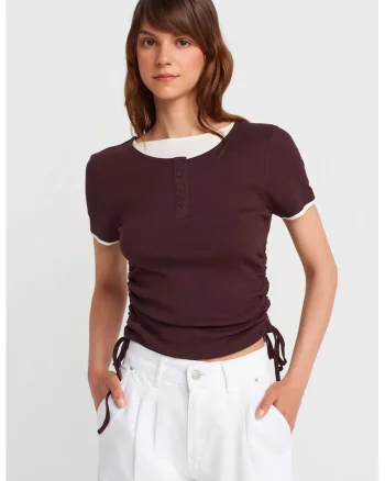 Tricou dama  slim fit, detalii cu snur, rosu burgundy, 100% bumbac,