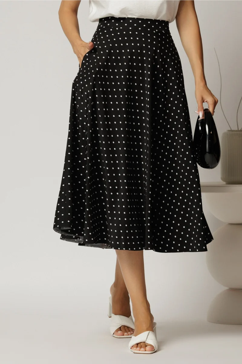 Fusta midi neagra clos cu buline