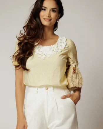 Bluza galbena cu buline din rayon si broderie la decolteu