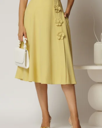 Fusta DY Fashion galbena cu aplicatii florale