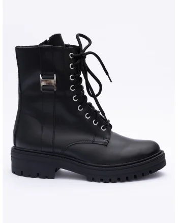 Ghete din piele, Negru