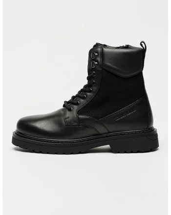 Ghete de piele, Negru