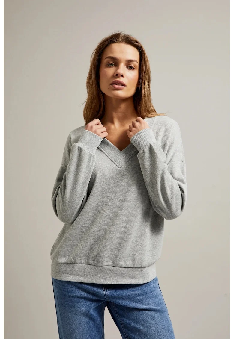 Bluza neteda cu decolteu in V gri, Gri