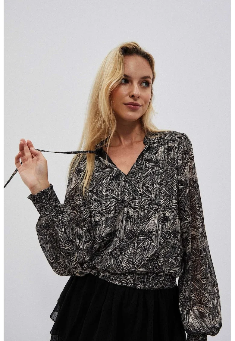 Bluza neagra cu imprimeu si maneci bufante, Negru