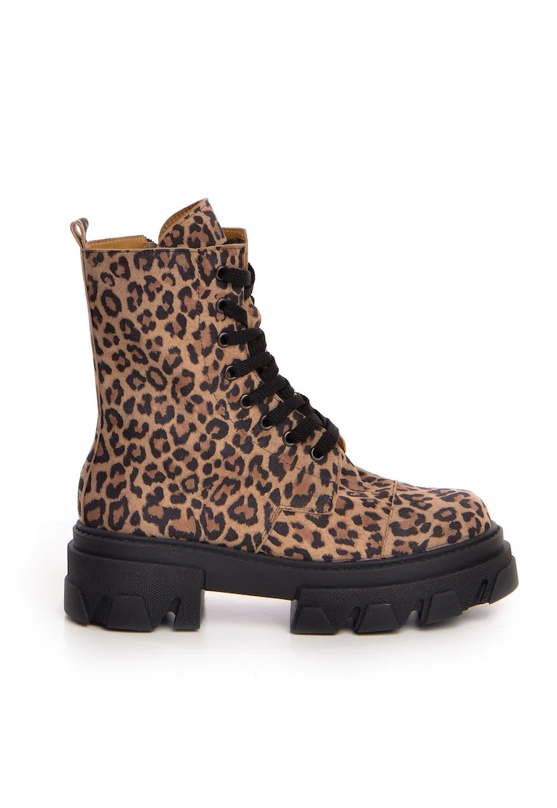 Bocanci din piele intoarsa, cu animal print Expedition