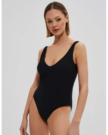 Costum de baie  singura piesa, negru, decolteu in de V, Negru