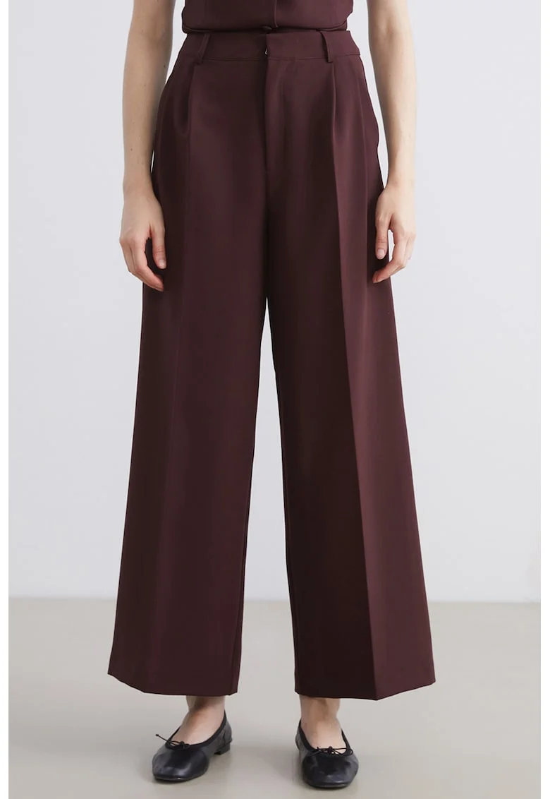 Pantaloni cu pensa si croiala ampla, Maro inchis
