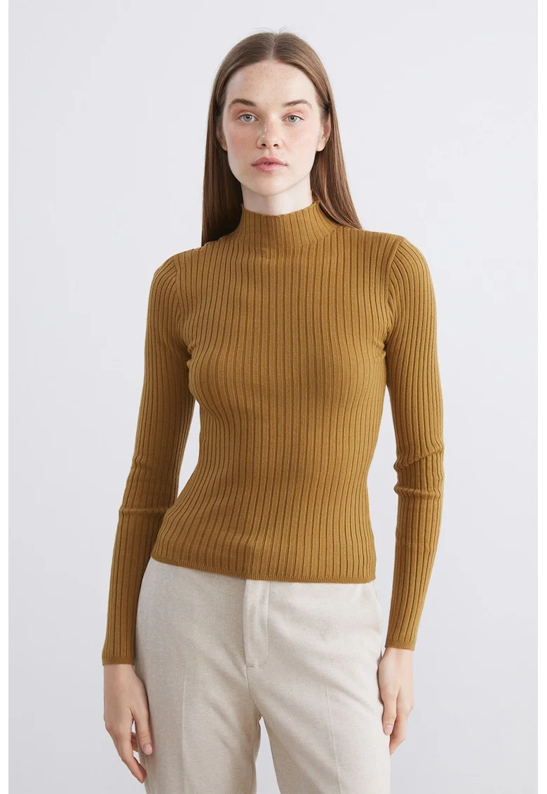 Pulover slim-fit cu striatii, Caramel