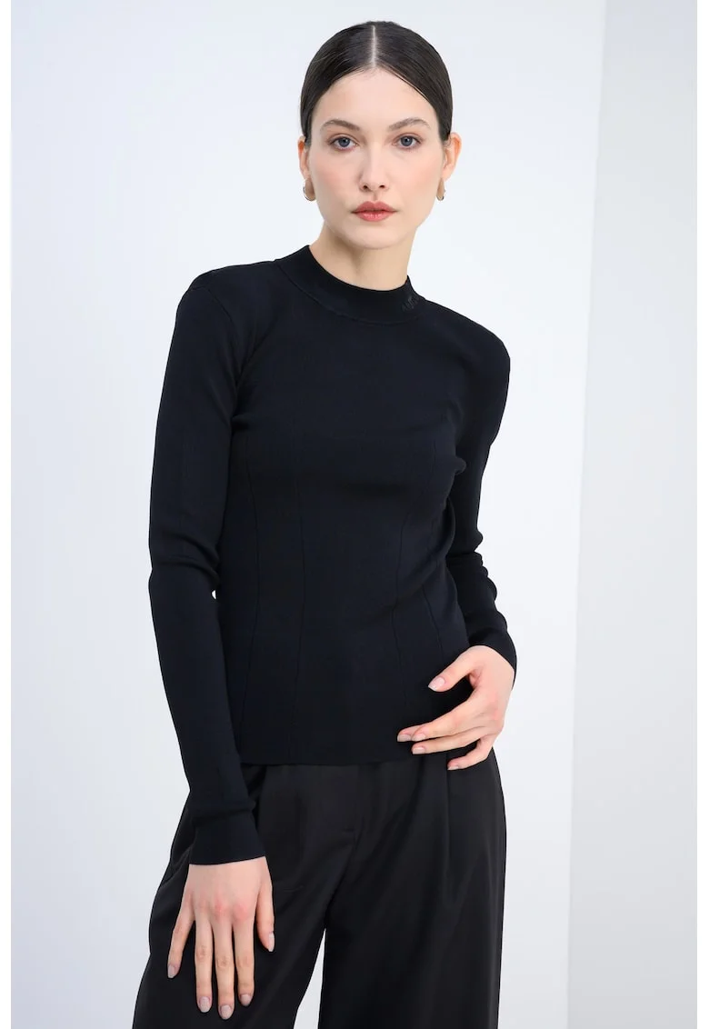 Pulover cu maneci cazute, Negru