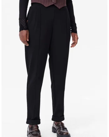Pantaloni cu buzunare oblice si pensa Shazam