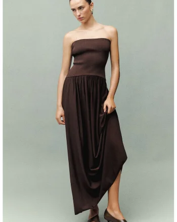 Rochie lunga uni, Maro inchis
