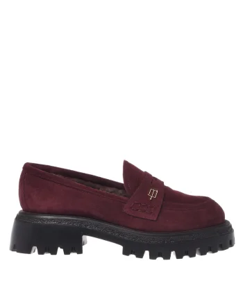 Pantofi loafer din piele intoarsa cu talpa striata, Visiniu