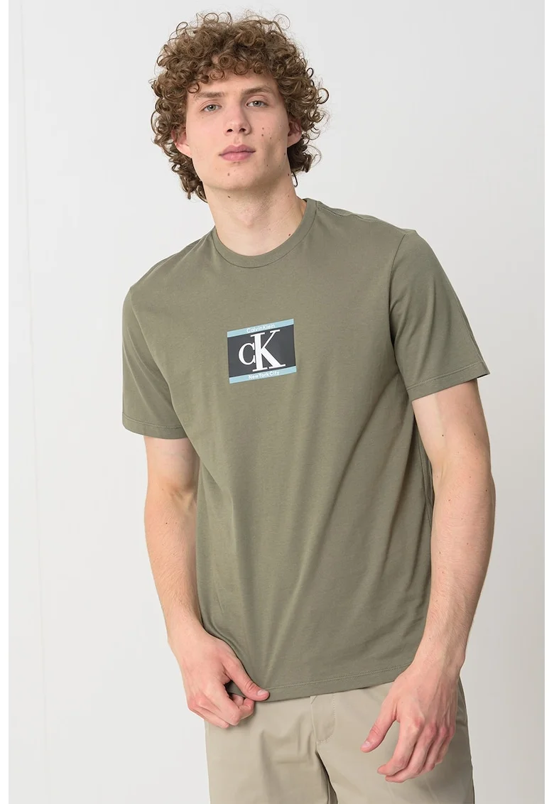 Tricou cu imprimeu si decolteu la baza gatului, Verde feriga
