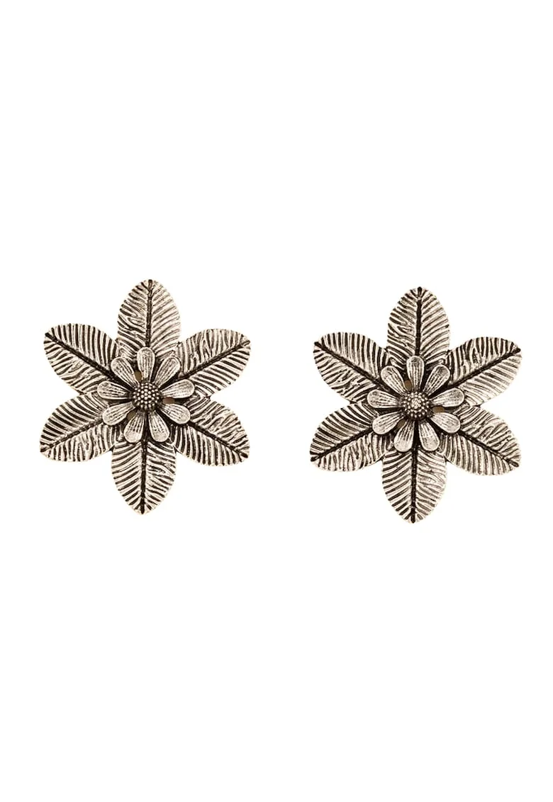 Cercei argintii, forma de floare, Trudy C13,