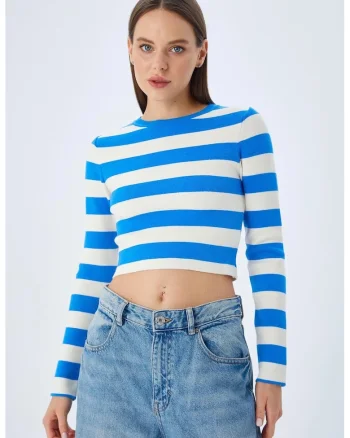 Pulover tricotat  cu dungi, albastru inchis, tricot,
