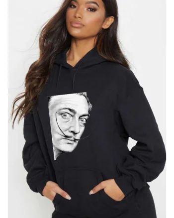 Hanorac dama negru - Dali - Portret