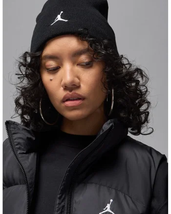 Caciula unisex cu detaliu cu model monograma, Alb/Negru