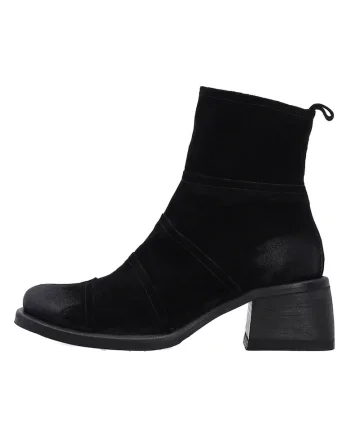 Botine din piele intoarsa cu fermoar si toc masiv
