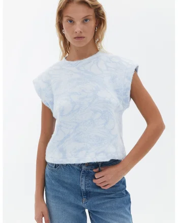 Pulover fara maneci cu model, Albastru pastel