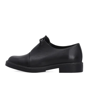 Pantofi de piele cu siret