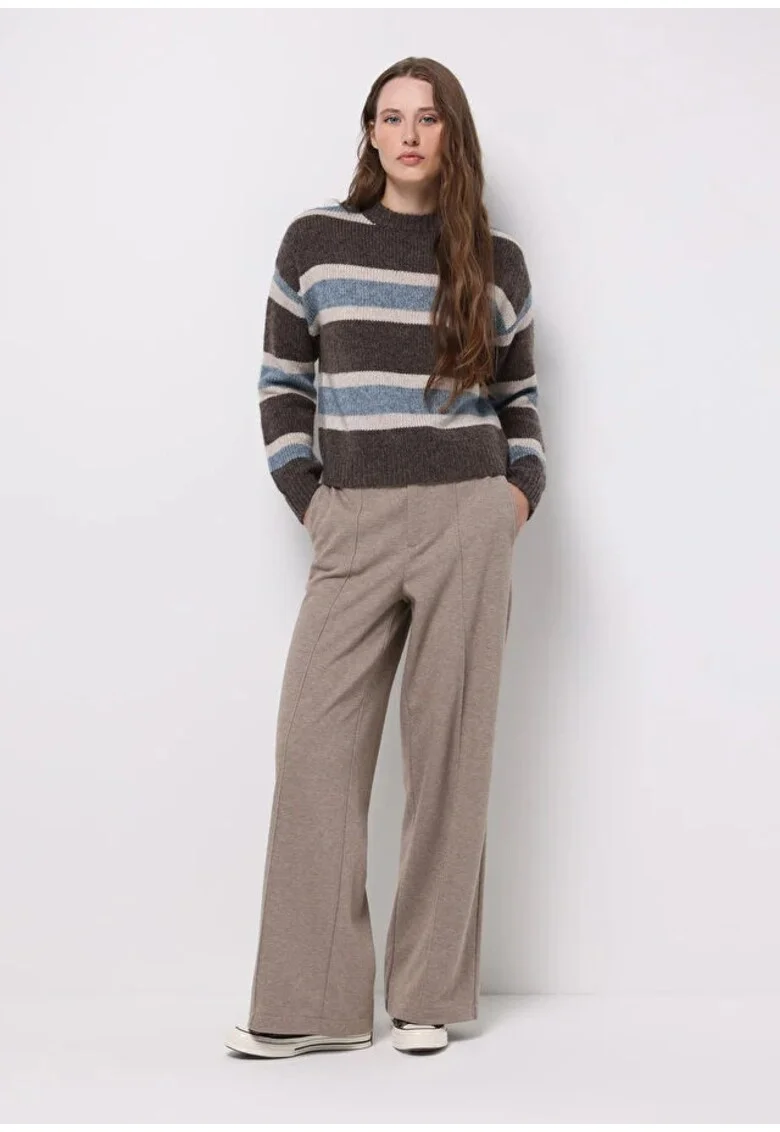 Pantaloni De Trening De Dama Bej Regular Fit 8684112827803