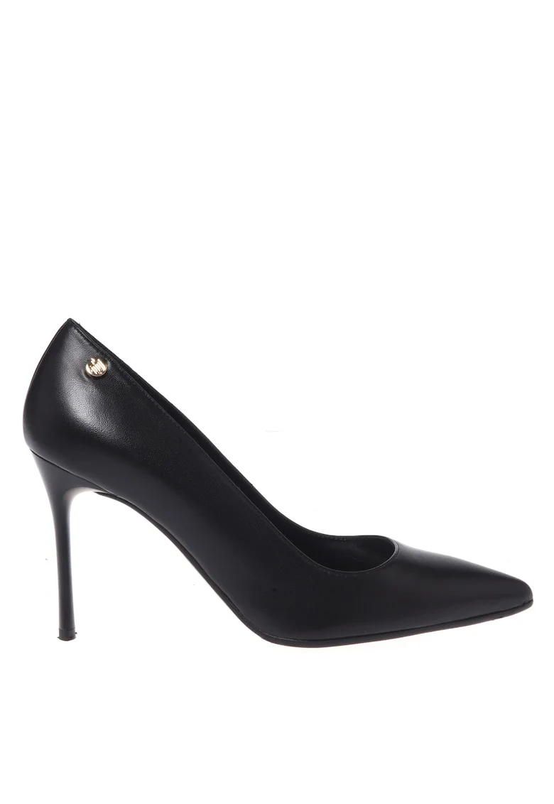 Pantofi stiletto de piele, Negru