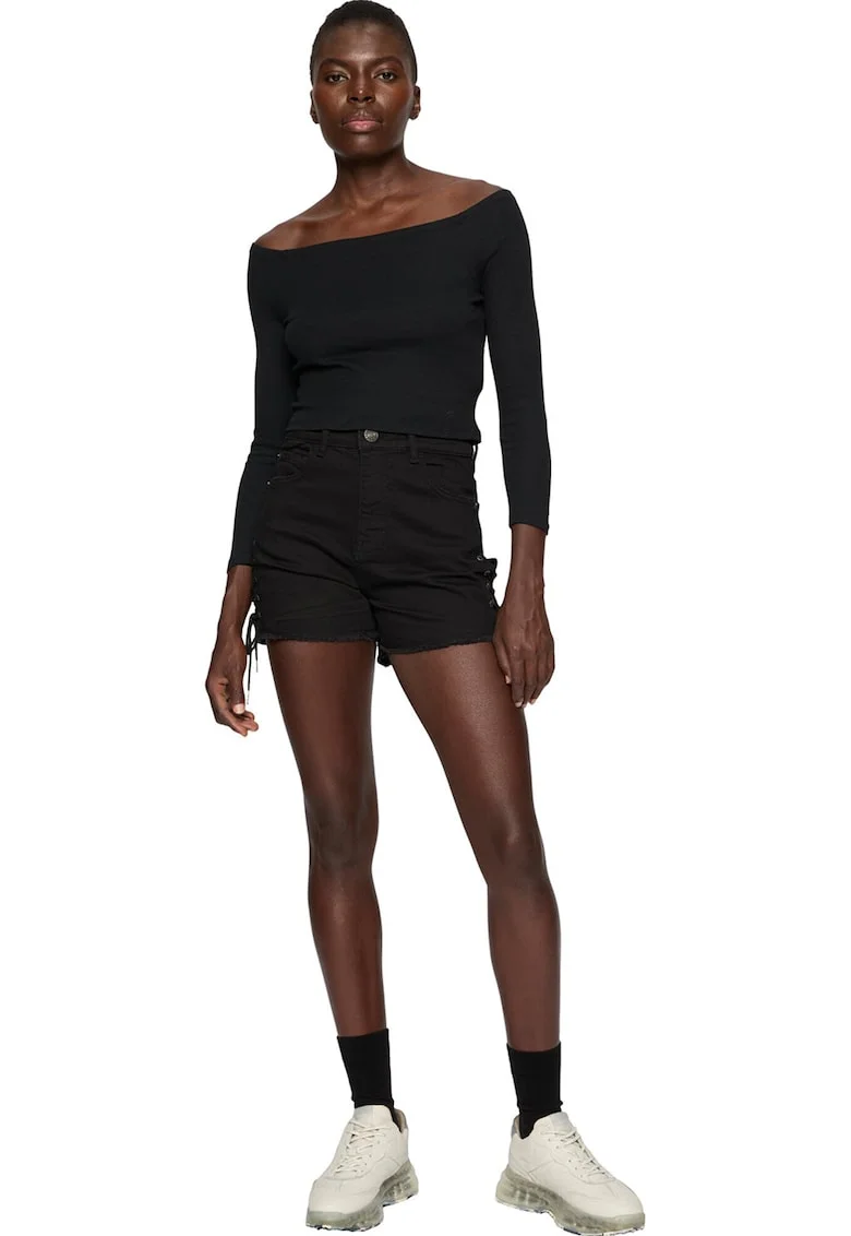 Bluza cu decolteu pe un umar, Negru